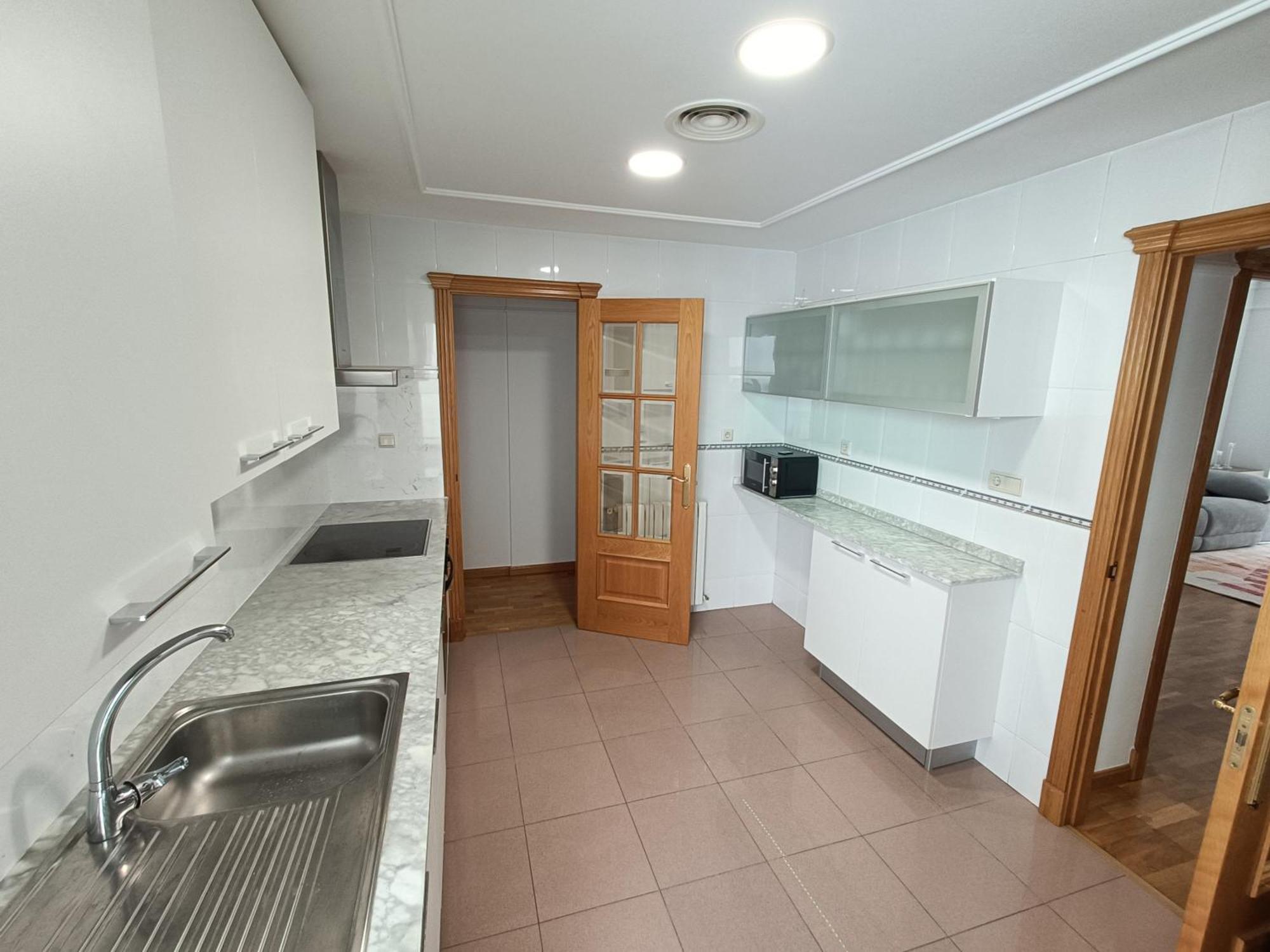 Piso En Pleno Centro De Albacete Con Garaje Apartment Ngoại thất bức ảnh